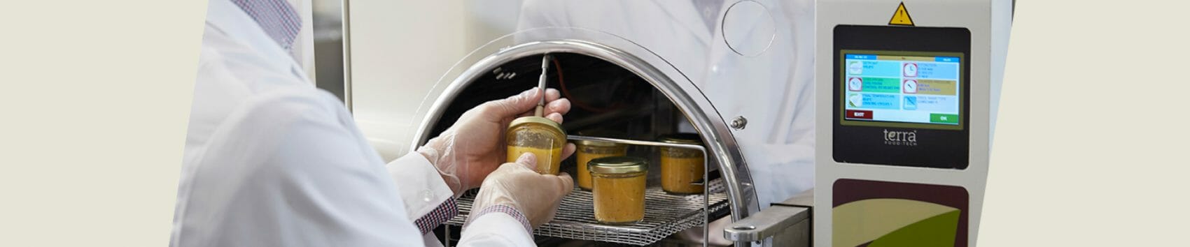 Nội thất thí nghiệm và nội thất y tế Lamsafe - sản xuất bởi Lam Viet Scientific